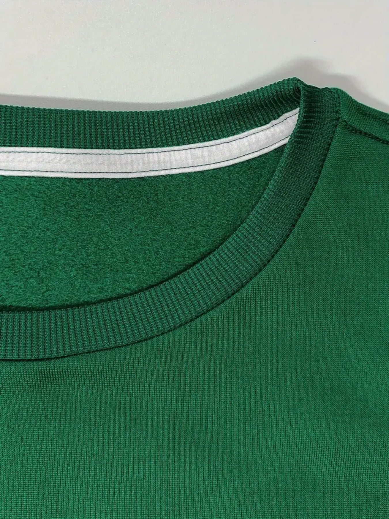 2025 New Women's Comfortable Green Tiger Bubble Gum Pattern Sports Shirt, Long Sleeve Hoodie, Perfect Choice For Autumn And Winter Fashion Women's Clothing